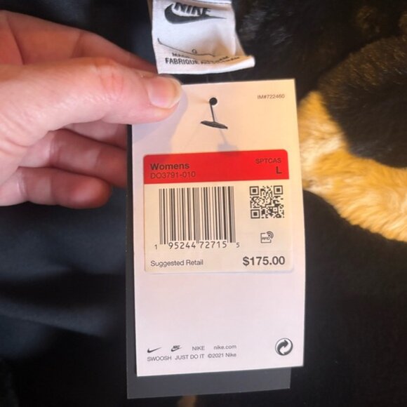 NWT Nike Women's Faux Fur Swoosh Jacket sz L - Picture 6 of 7